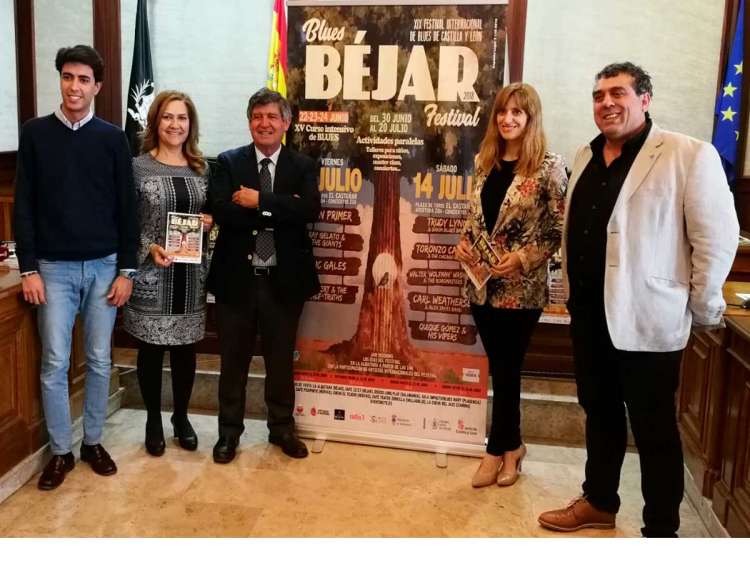 Presentación Festival de Blues en el salón de plenos