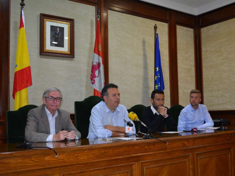 Presentación Campus de Fútbol Real Valladolid en Béjar