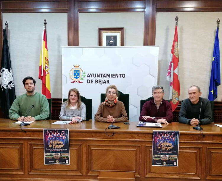 Presentación del encuentro de corales en el salón de plenos