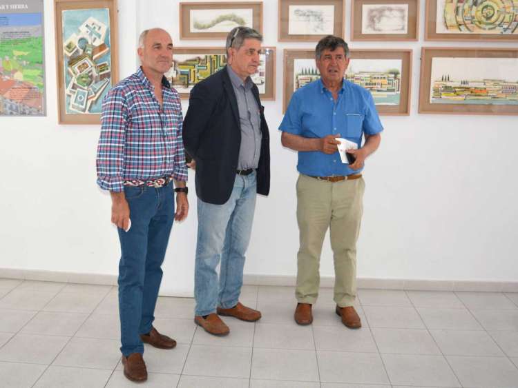 El alcalde, Alejo Riñones, el concejal, Alejandro Romero y el arquitecto y paisajista José C. Sanz 