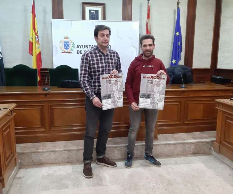 Concejal de deportes y Moises Dueñas presentan el evento