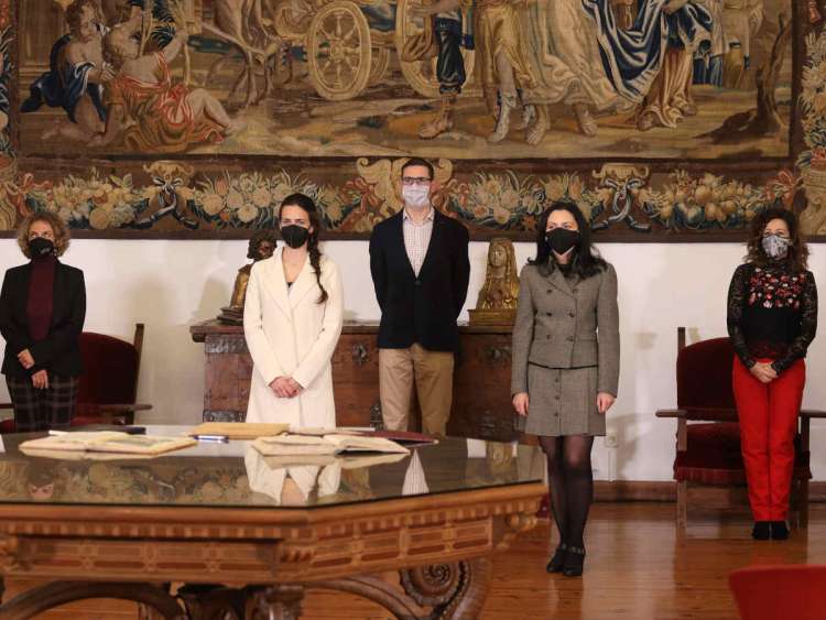 Imagen de la toma de posesion en la USAL