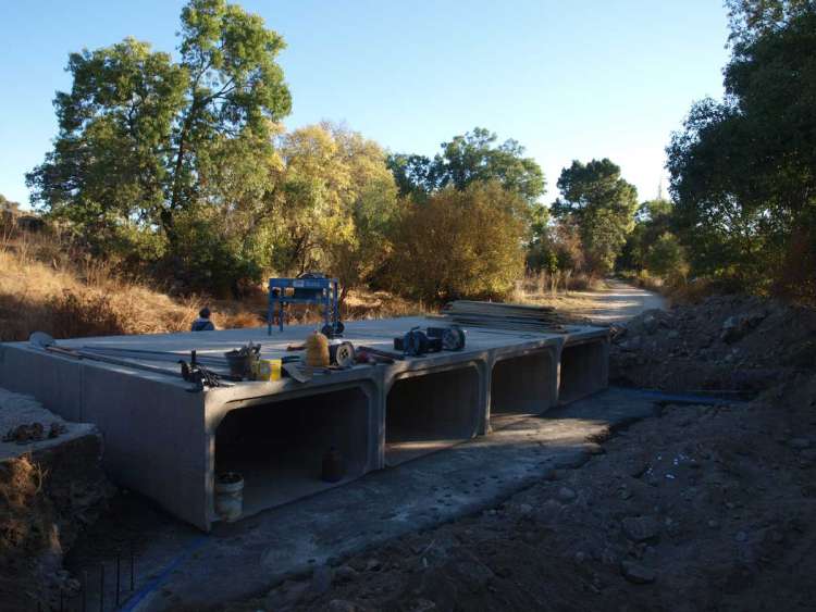 Obras del nuevo puente en Santibañez de Béjar
