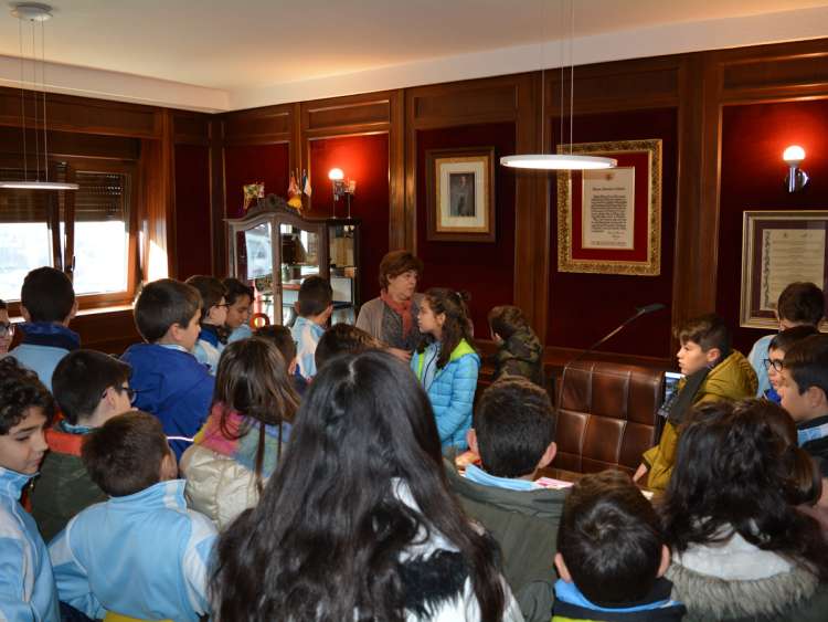 Alumnos de colegios de Béjar en la alcaldía