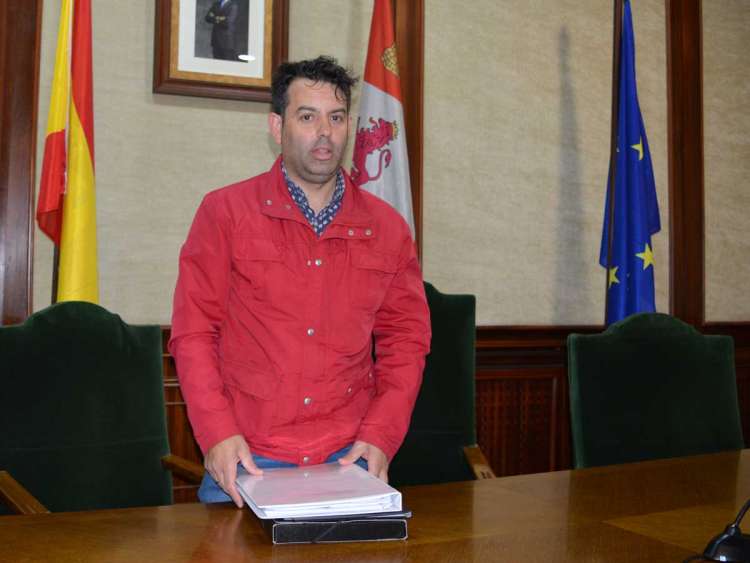 Raúl Rodríguez durante la presentación