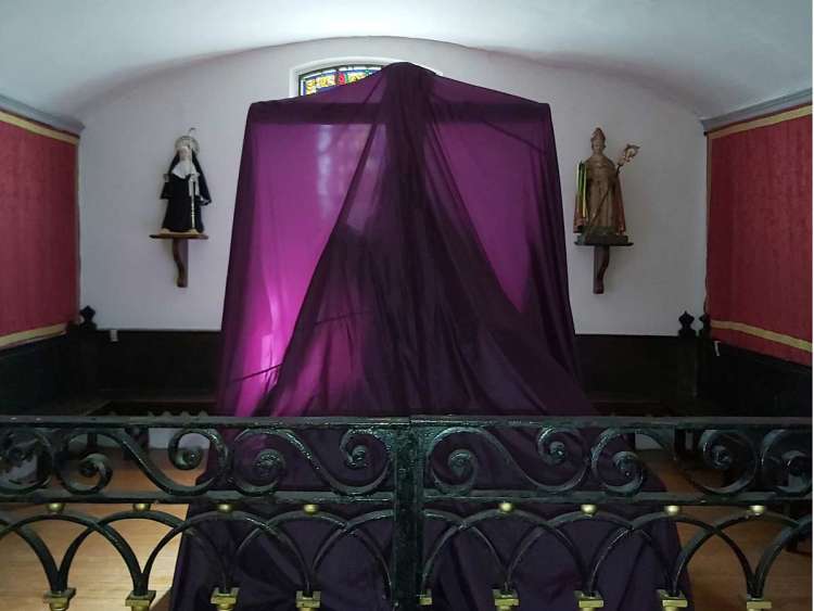 Talla tapada de María Auxiliadora