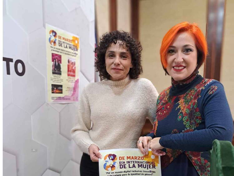 Rosa Torres durante la presentación de las actividades del Dia Internacional de la Mujer
