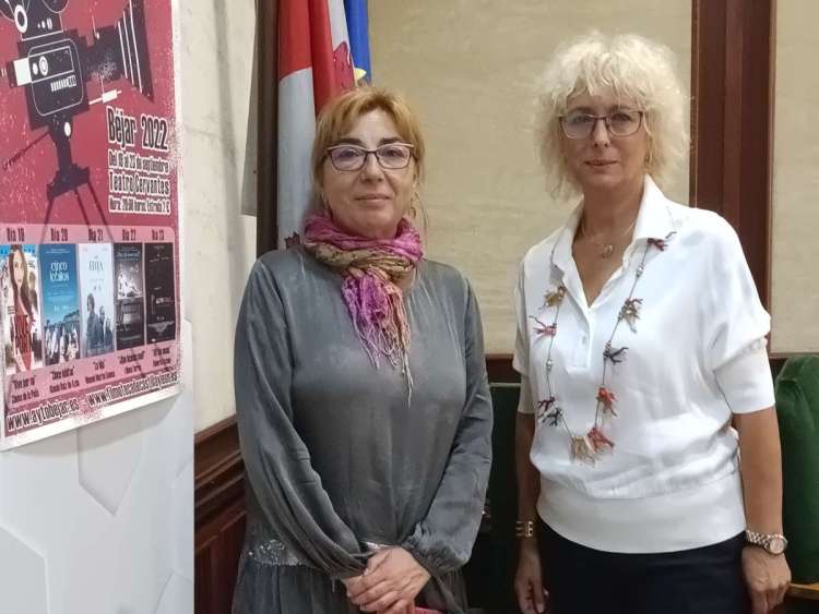  concejala de Cultura, Ana V. Peralejo y Maite Conesa, directora de la Filmoteca de Castilla y León 
