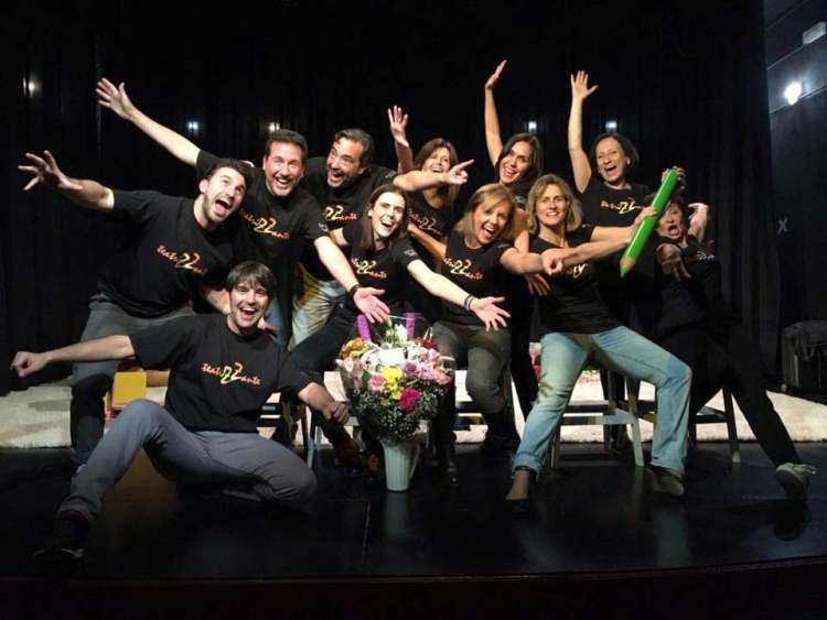 Foto de grupo de la compañía Teatrizzante