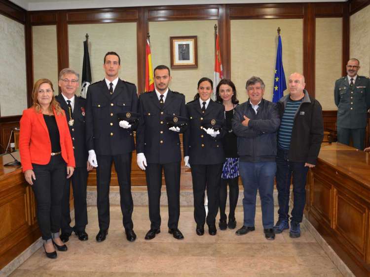 Toma de posesión de los nuevos policías locales