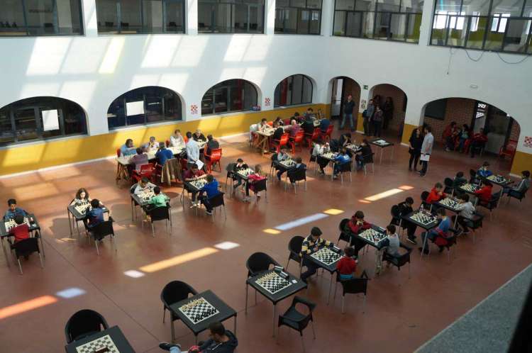 Torneo de ajedrez de Ferias partidas en el Centro de Ocio