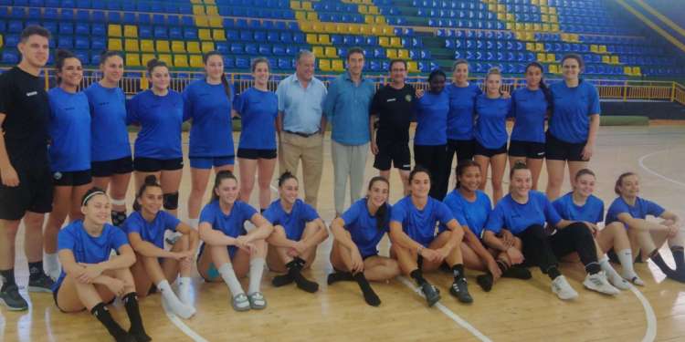 Agustín Alonso y Rubén Martín junto a los integrantes de Aula Valladolid