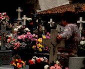 El consistorio cambiará nichos por terrenos en el cementerio                                                                                          