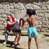 Actividades con piragua en el campamento de verano urbano de Cruz Roja en Béjar