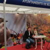 Concejal de Turismo y alcaldesa en el stand de Béjar en Naturcyl
