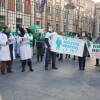Representantes de la plataforma en defensa del hospital de Béjar frente a la Consejería de Sanidad en Valladolid