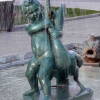 Niño con oca, paseo del Espolón de Burgos