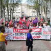 Manifestantes a su llegada al parque municipal de Béjar