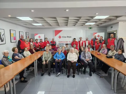 Voluntariado y personas usuarias de Cruz Roja durante el Día Mundial en Béjar