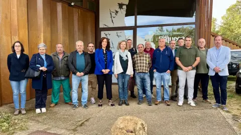 Participantes en la asamblea del Parque Micológico de las Sierras de Francia, Béjar, Quilamas y El Rebollar, celebrada en El Cabaco