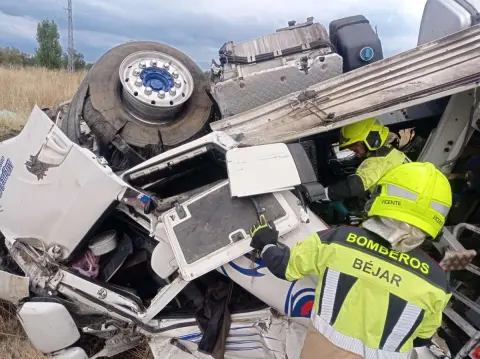 Accidente de un camión en la A-66 en La Cabeza de Béjar