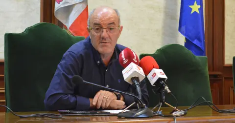 El ayuntamiento de Béjar inicia una campaña de limpieza de contenedores de basura