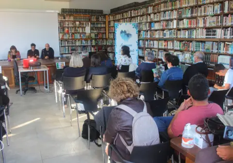 Imagen de una asamblea de Colectivos de Acción Solidaria (CAS) 
