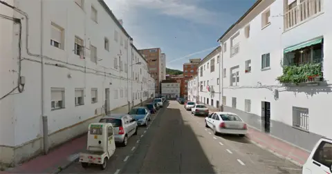 Una gestora de vecinos denuncia el abandono del barrio de Los Praos