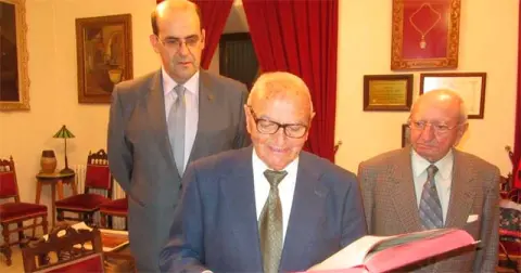 Jerónimo Arcador reconocido  como el socio más antiguo del Casino Obrero de Béjar
