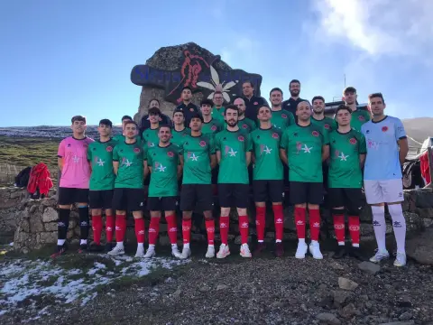 jugadores del CD Béjar Industrial La Covatilla