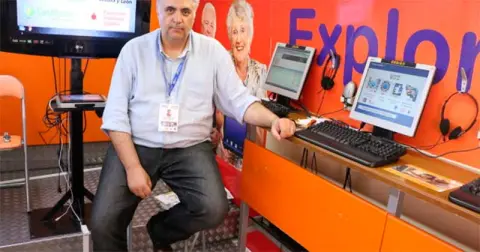 El Ciber Bus Sénior Clic estará en Béjar para comunicar los usos y ventajas de las nuevas tecnologías
