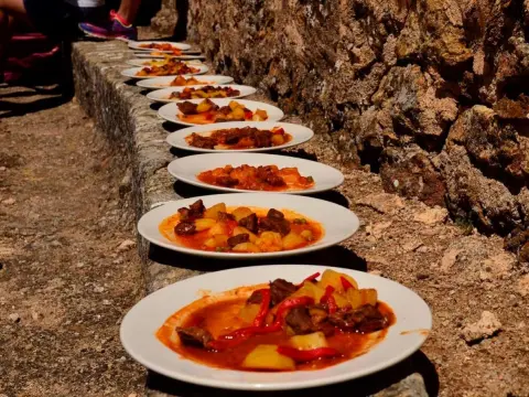 Platos de Calderilo Bejarano