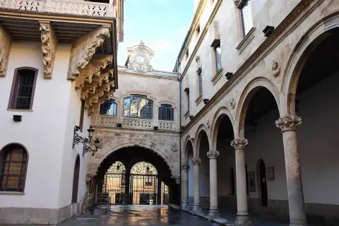 Vista del patio interior del palacio de La Salina, sede de la Diputación de Salamanca