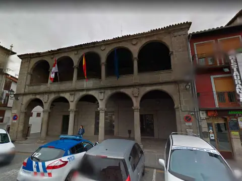 Fachada Ayuntamiento de Béjar, Imagen G.Maps