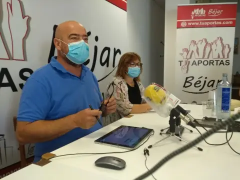 Javier Garrido durante la rueda de prensa en TAB