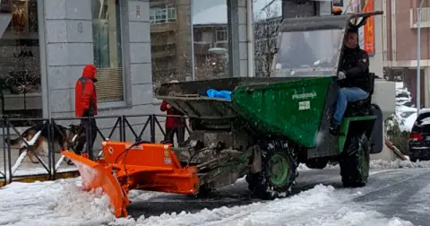 Béjar sigue sufriendo los estragos de la intensa nevada