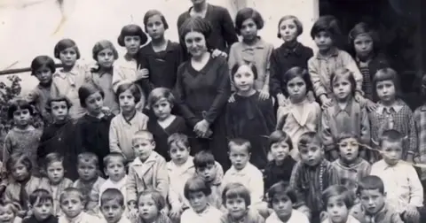 PSOE Béjar y FETE UGT organizan la proyección del documental “Maestras de la República”