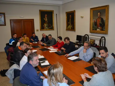 Mesa de la negociación colectiva con trabajadores