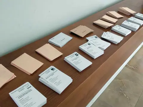 Papeletas de varios partidos que concurren a las elecciones generales 2019