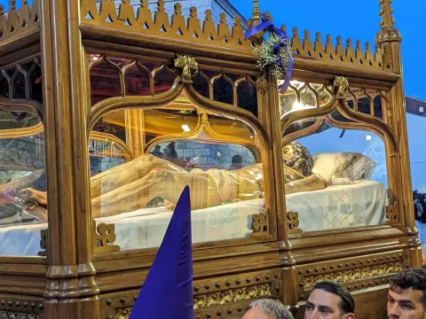Paso de Cristo Yacente