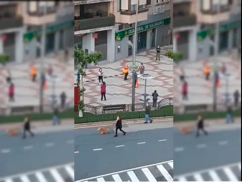 Imagen extraida de uno de lso videos de las protestas en La Corredera