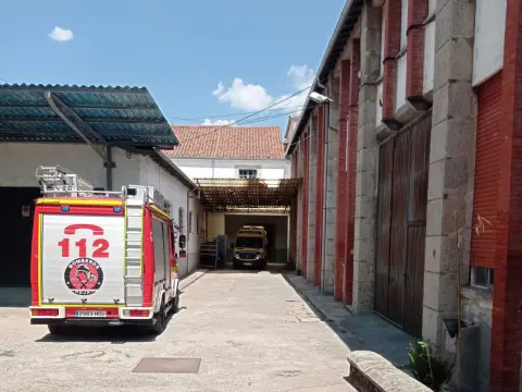 Vehículos de emergencia en el lugar de los hechos 