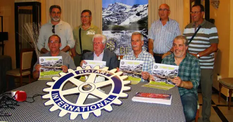 Los grupos de  montañeros se hacen con el X premio Servir de los rotarios de Béjar
