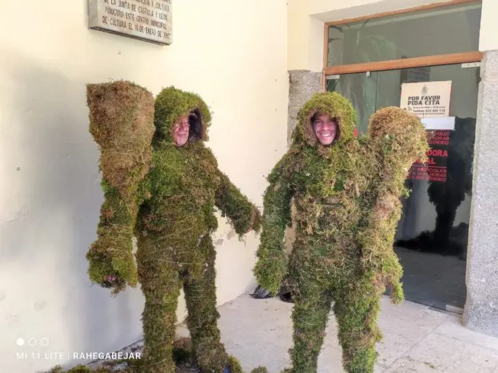 Hombres de Musgo